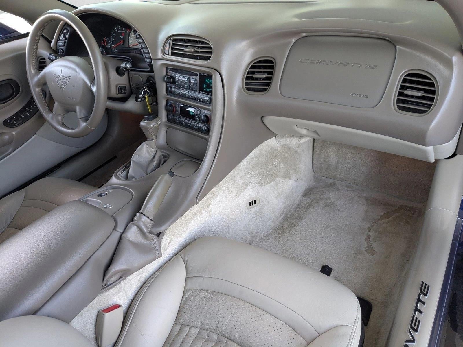 2004 Chevrolet Corvette Base