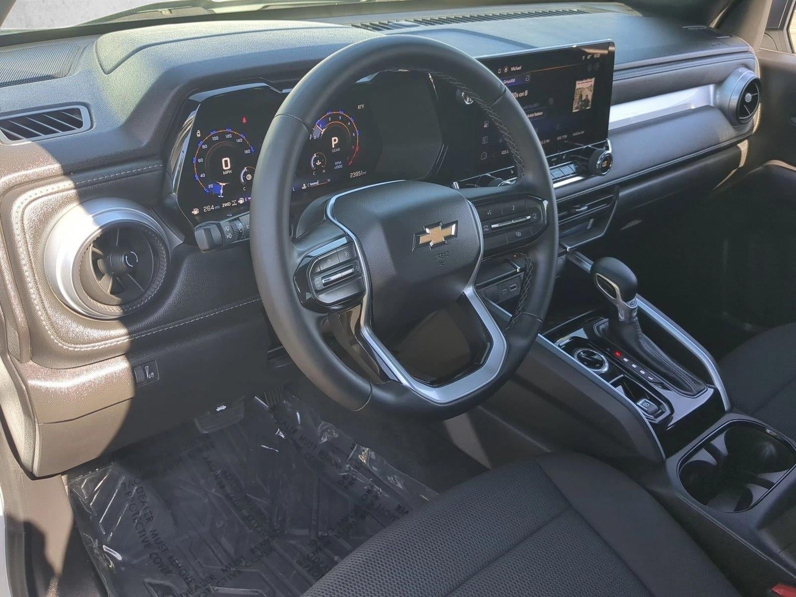 2025 Chevrolet Colorado WT/LT