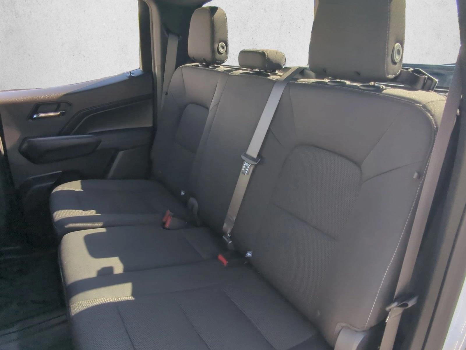2025 Chevrolet Colorado WT/LT