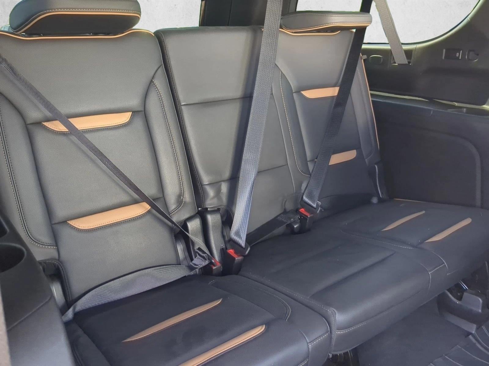 2021 GMC Yukon XL AT4