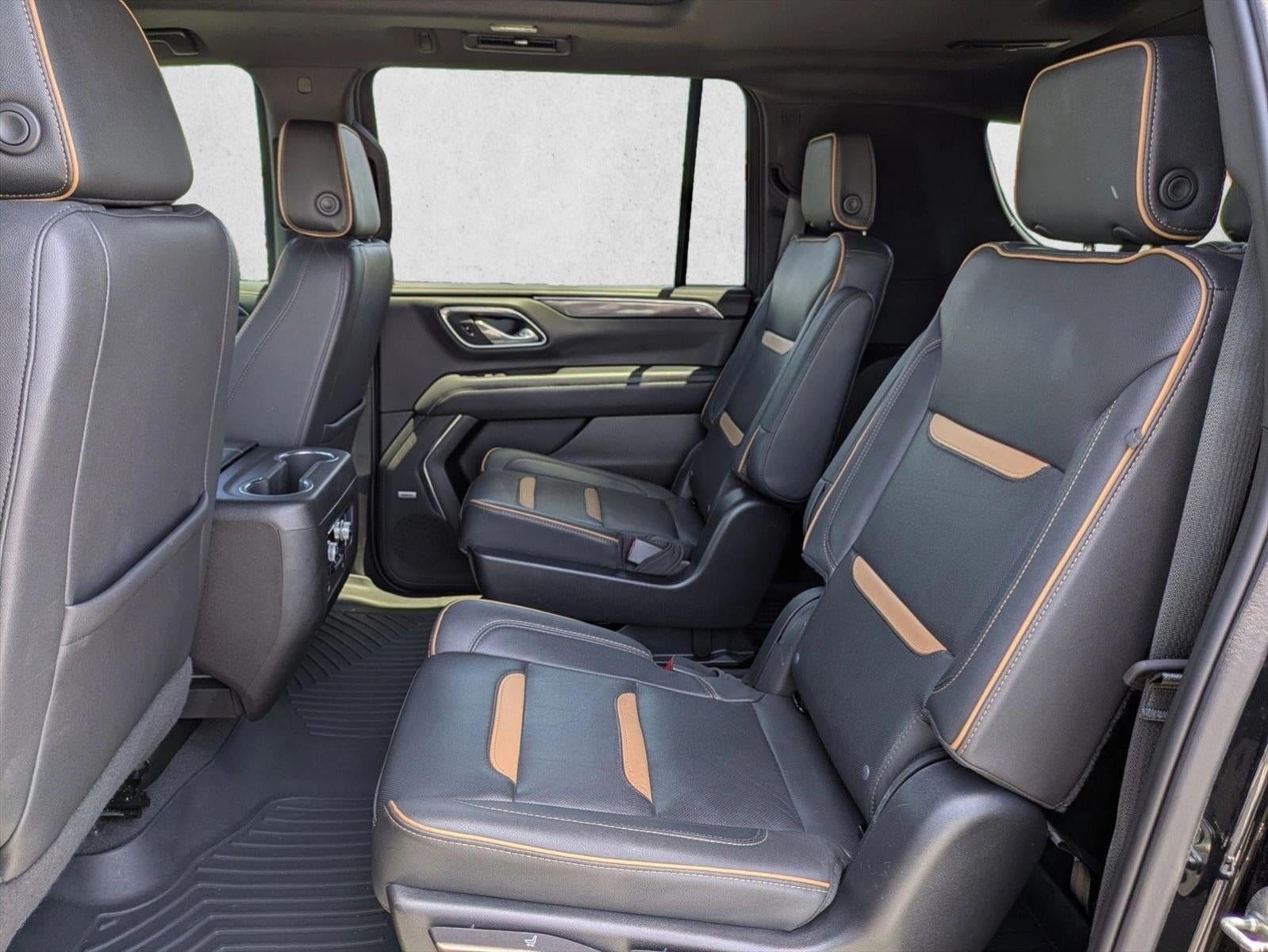 2023 GMC Yukon XL AT4