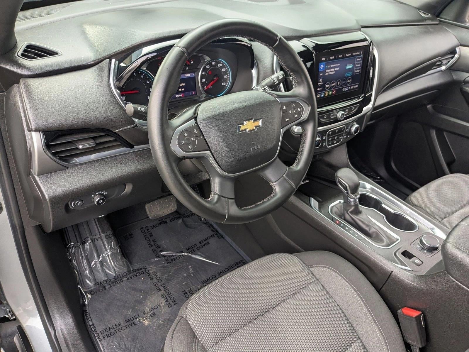 2023 Chevrolet Traverse LT Cloth