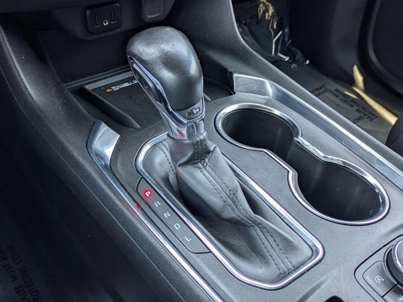 2022 Chevrolet Traverse LT Leather