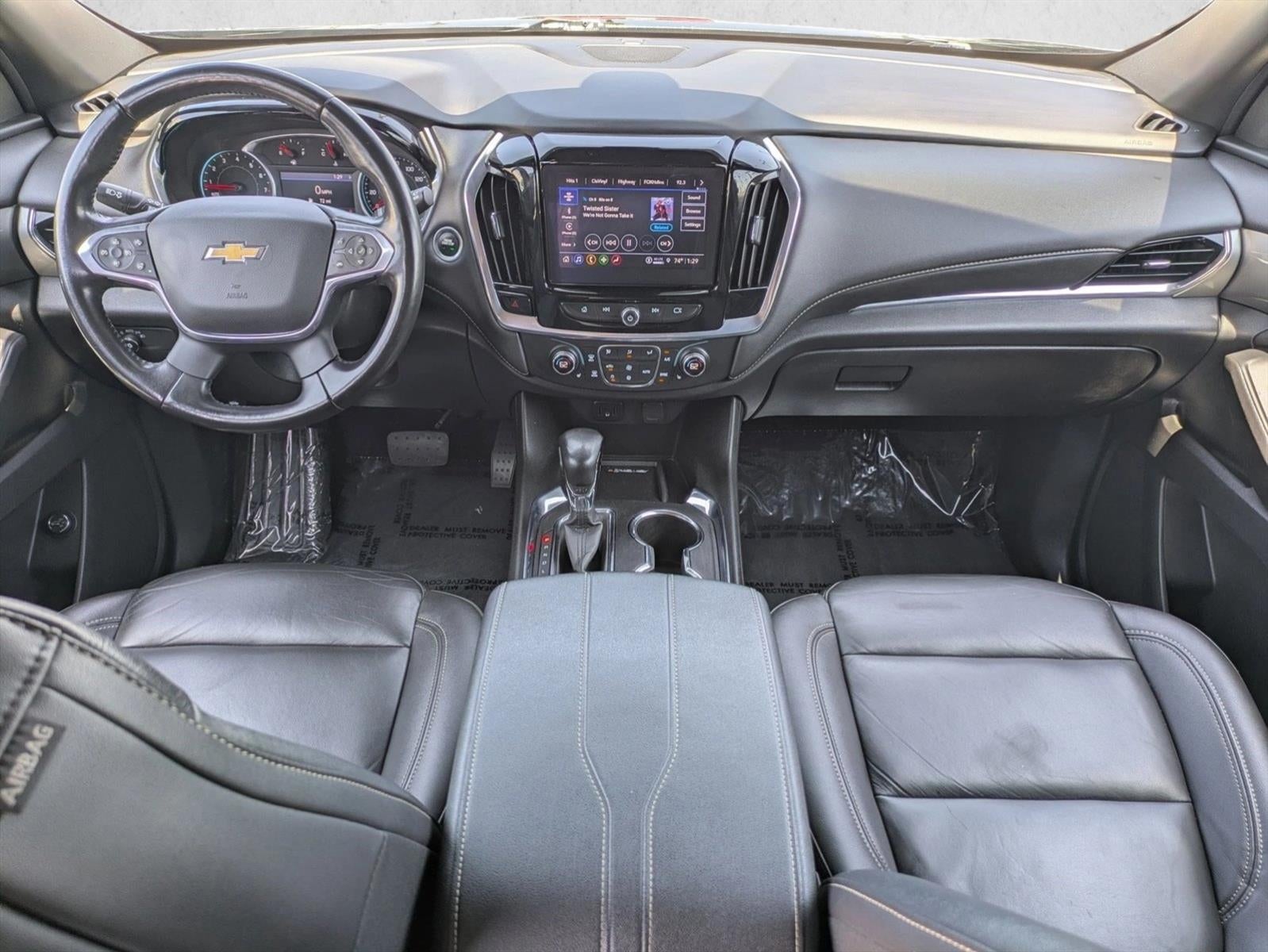 2022 Chevrolet Traverse LT Leather