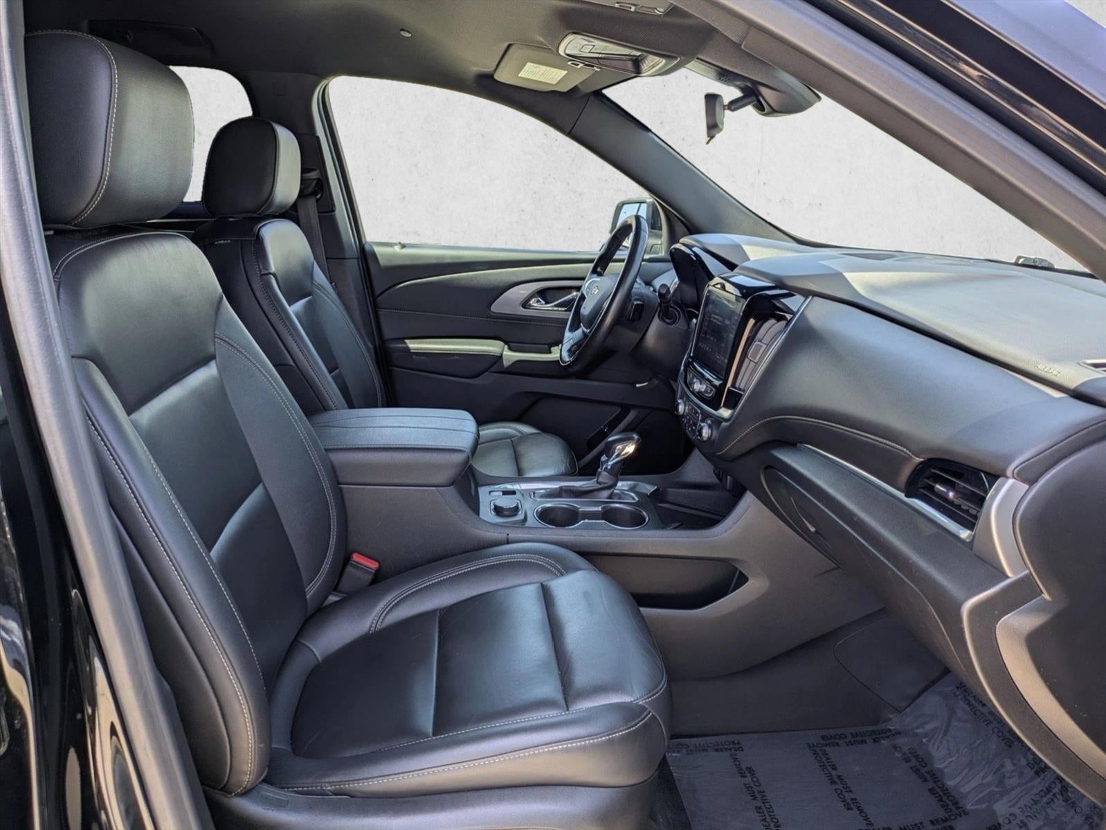 2022 Chevrolet Traverse LT Leather