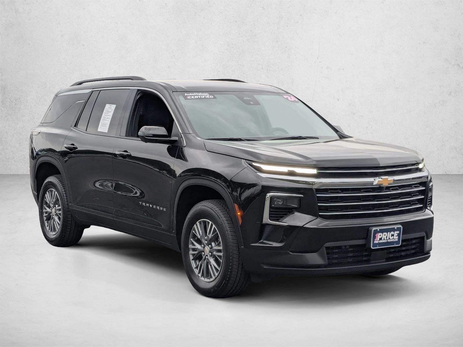 2024 Chevrolet Traverse LT