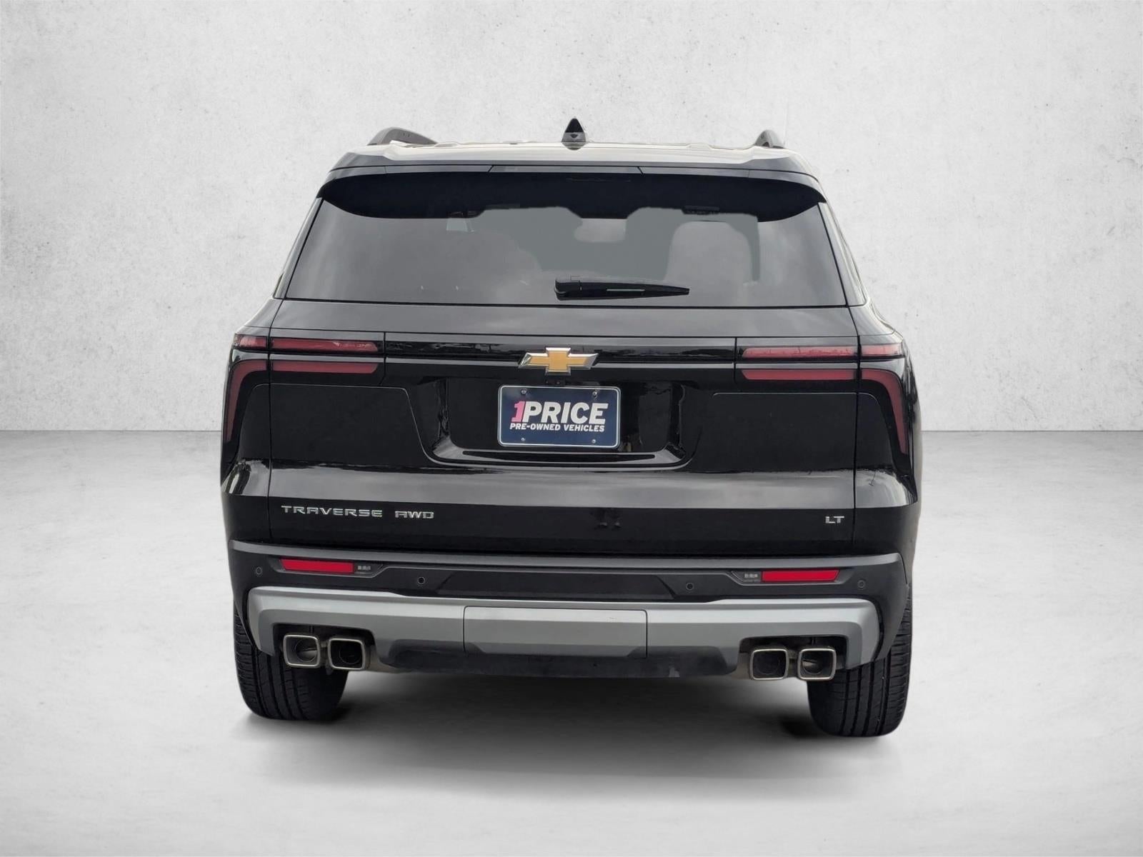 2024 Chevrolet Traverse LT