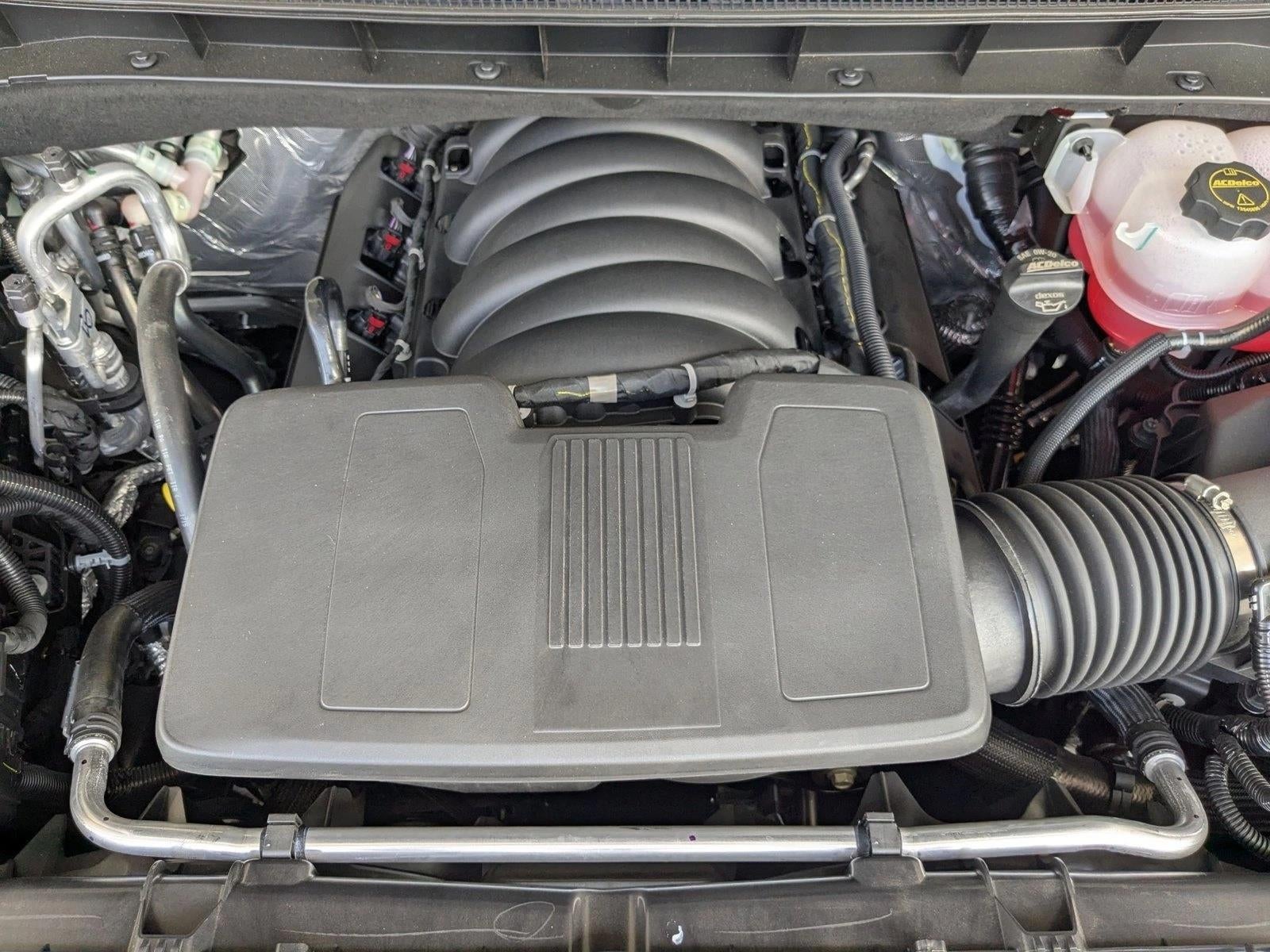 2025 Chevrolet Suburban LS