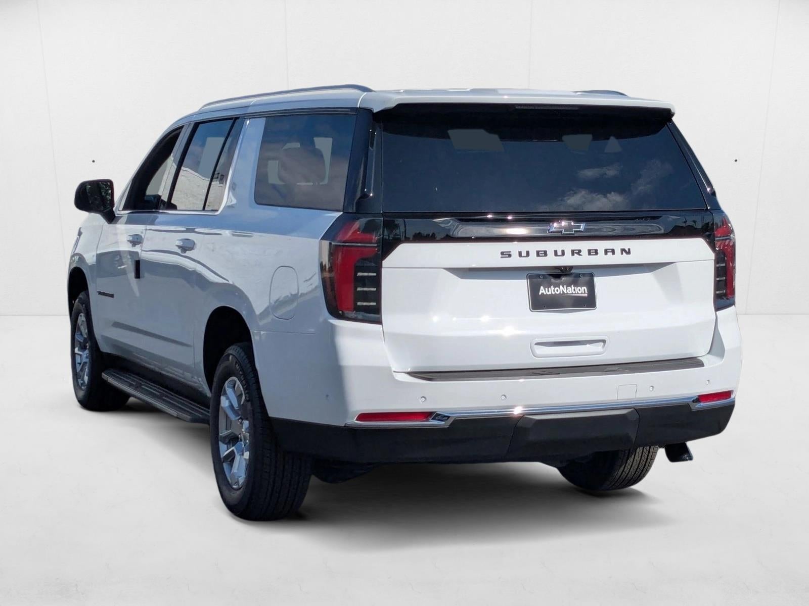 2025 Chevrolet Suburban LS