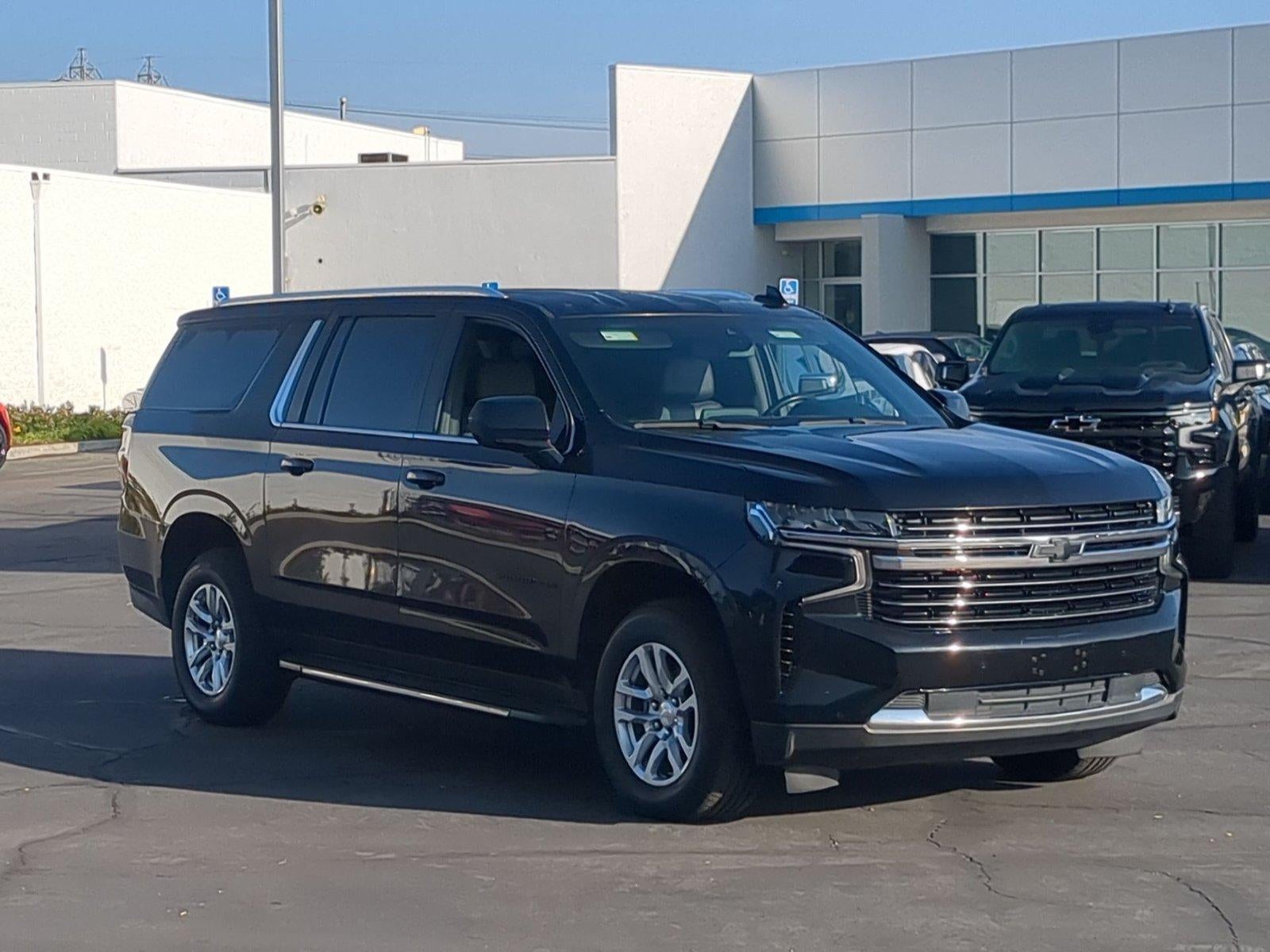 2022 Chevrolet Suburban LT