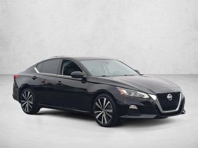2021 Nissan Altima SR FWD