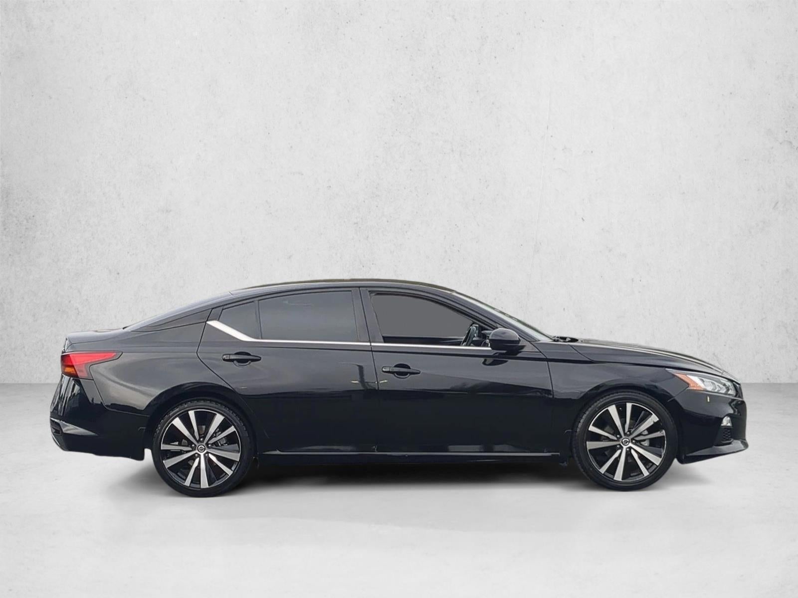 2021 Nissan Altima SR FWD