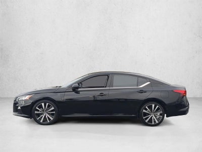 2021 Nissan Altima SR FWD