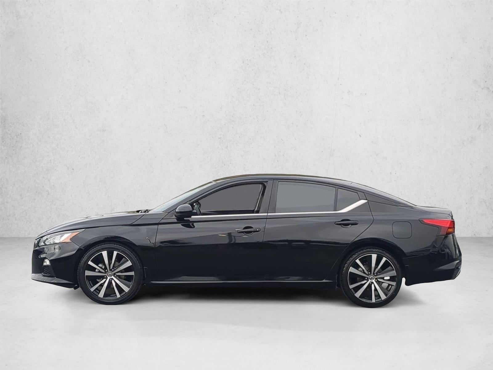 2021 Nissan Altima SR FWD