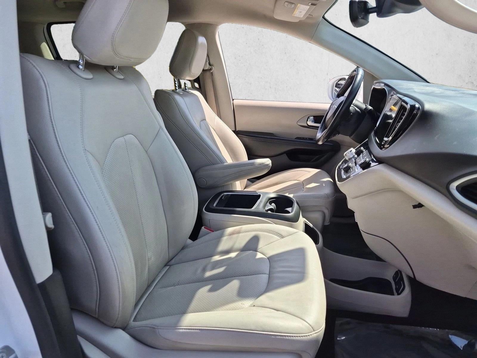 2021 Chrysler Pacifica Touring L