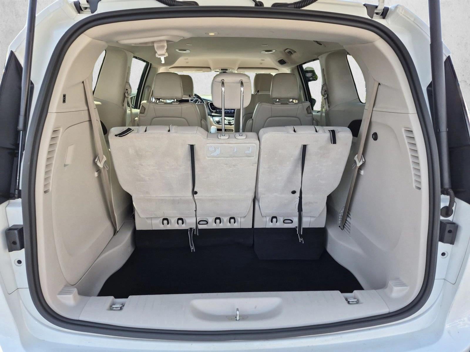 2021 Chrysler Pacifica Touring L