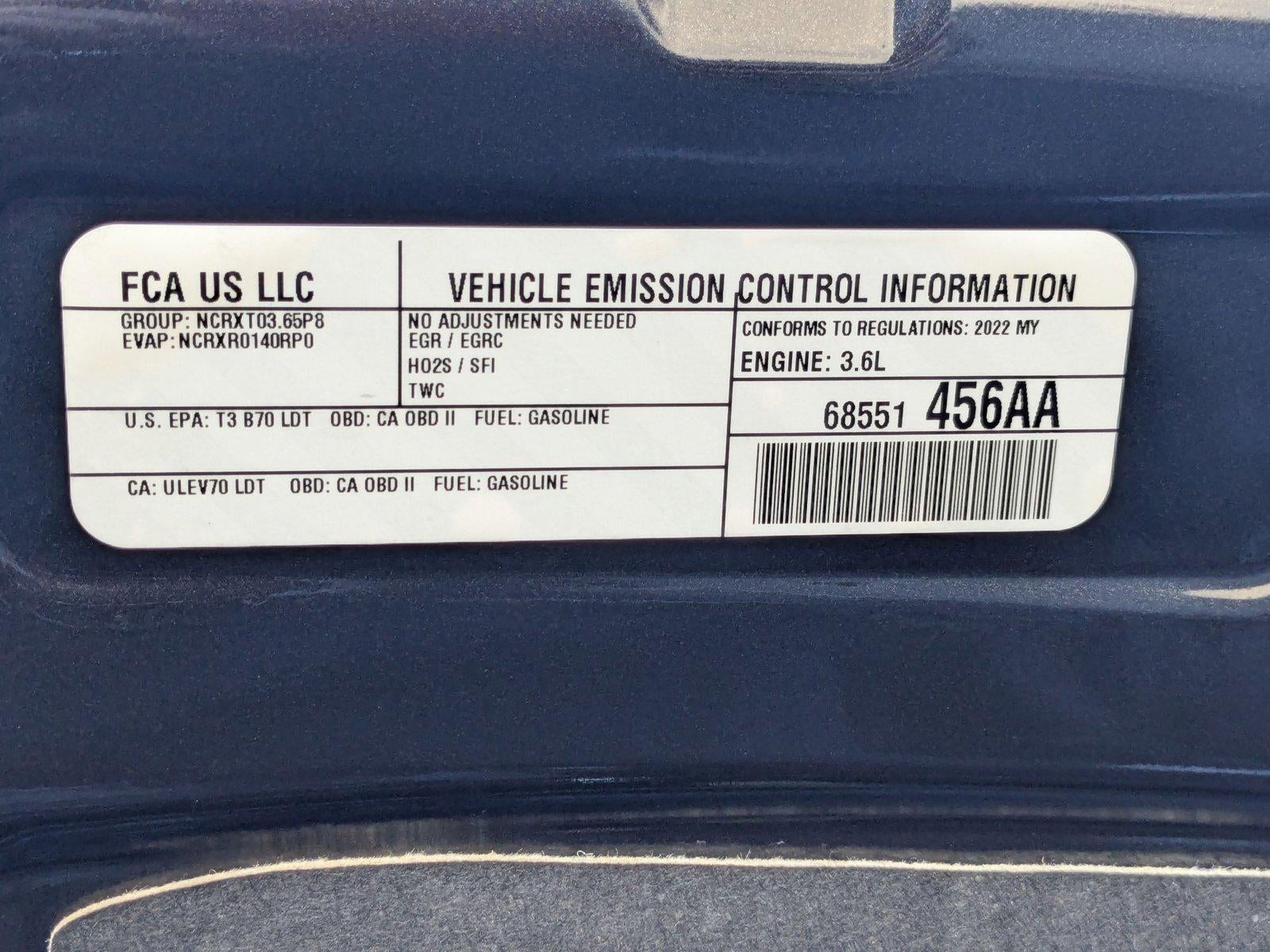 2022 Chrysler Voyager LX