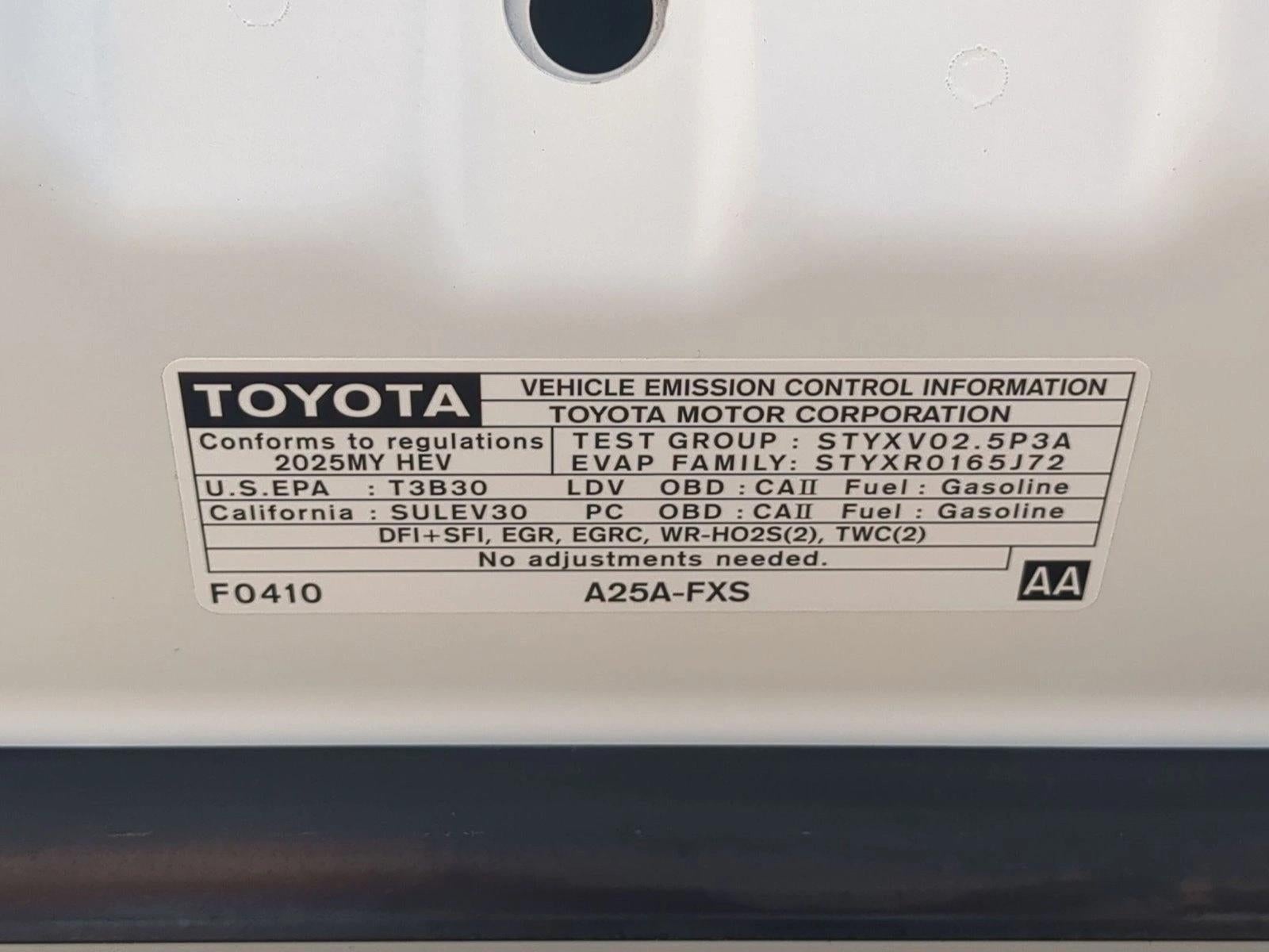 2025 Toyota Camry SE