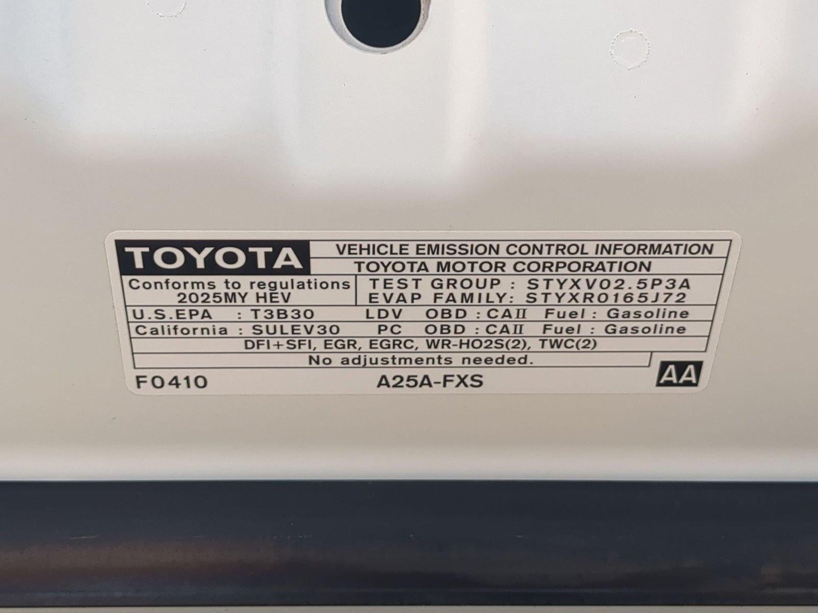 2025 Toyota Camry SE