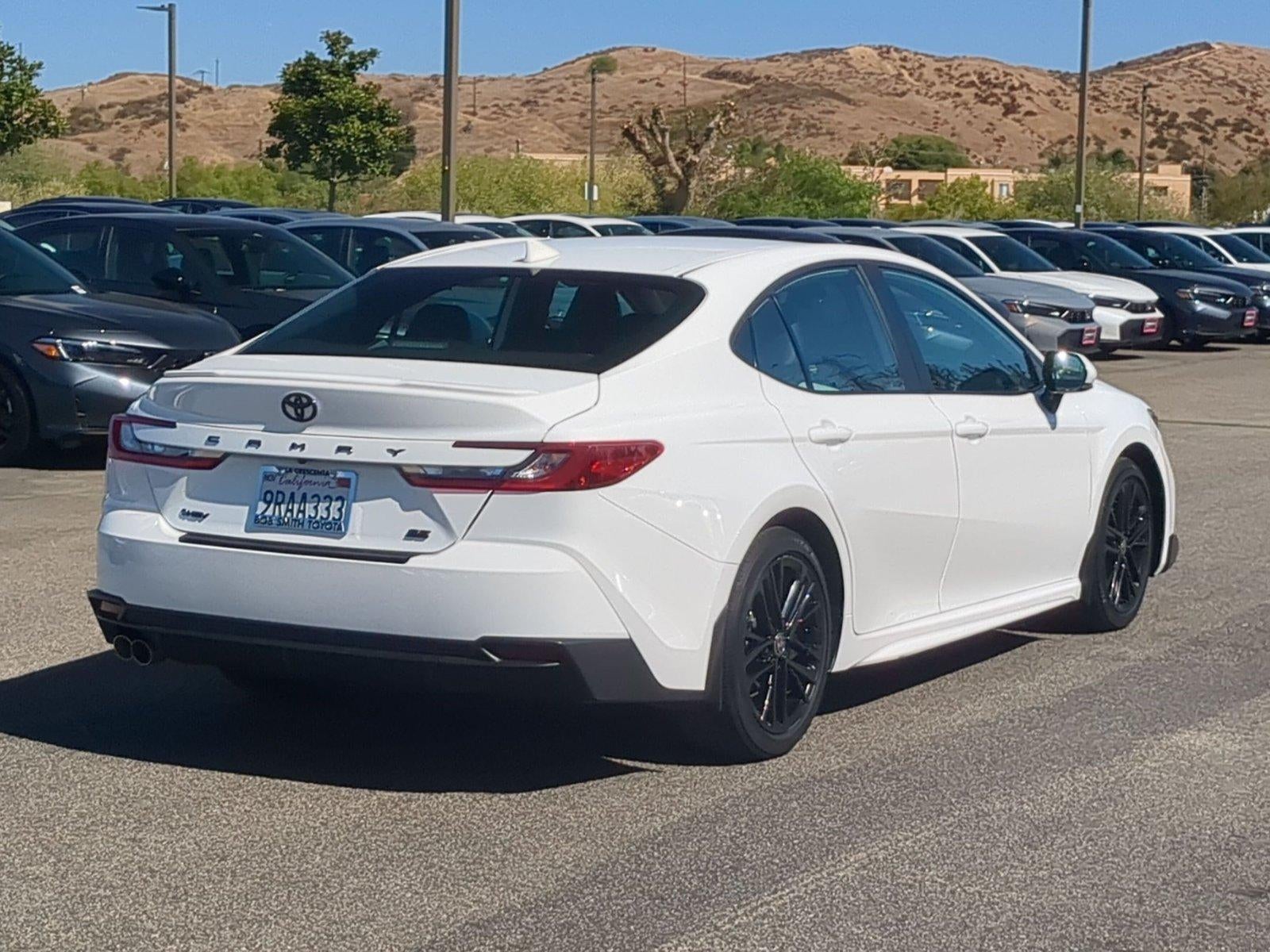 2025 Toyota Camry SE