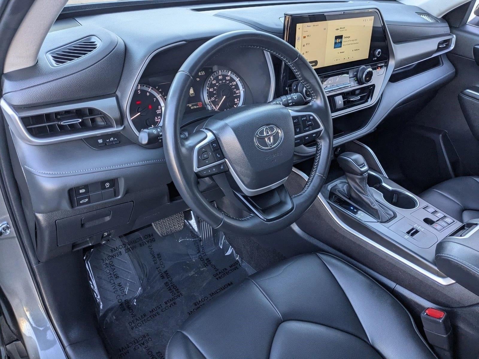 2024 Toyota Highlander LE