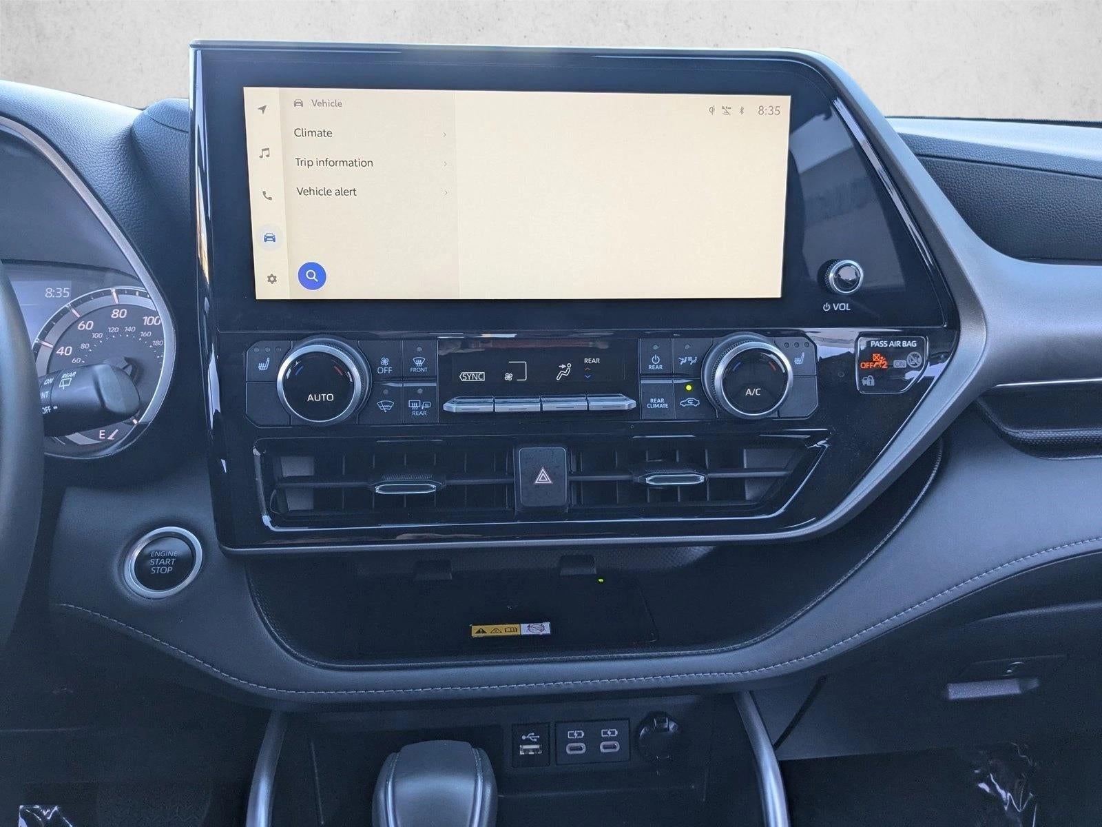 2024 Toyota Highlander LE