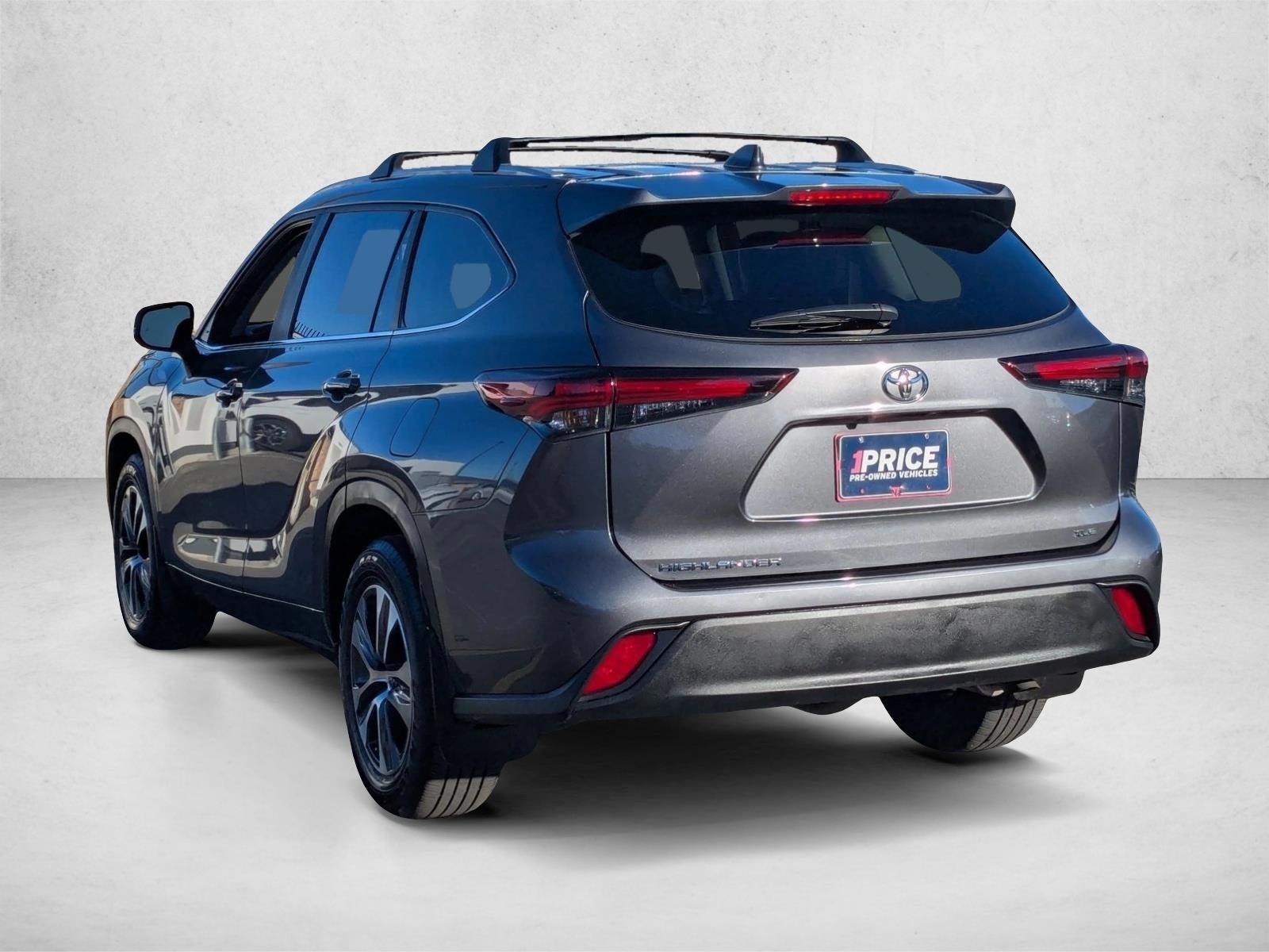 2024 Toyota Highlander LE