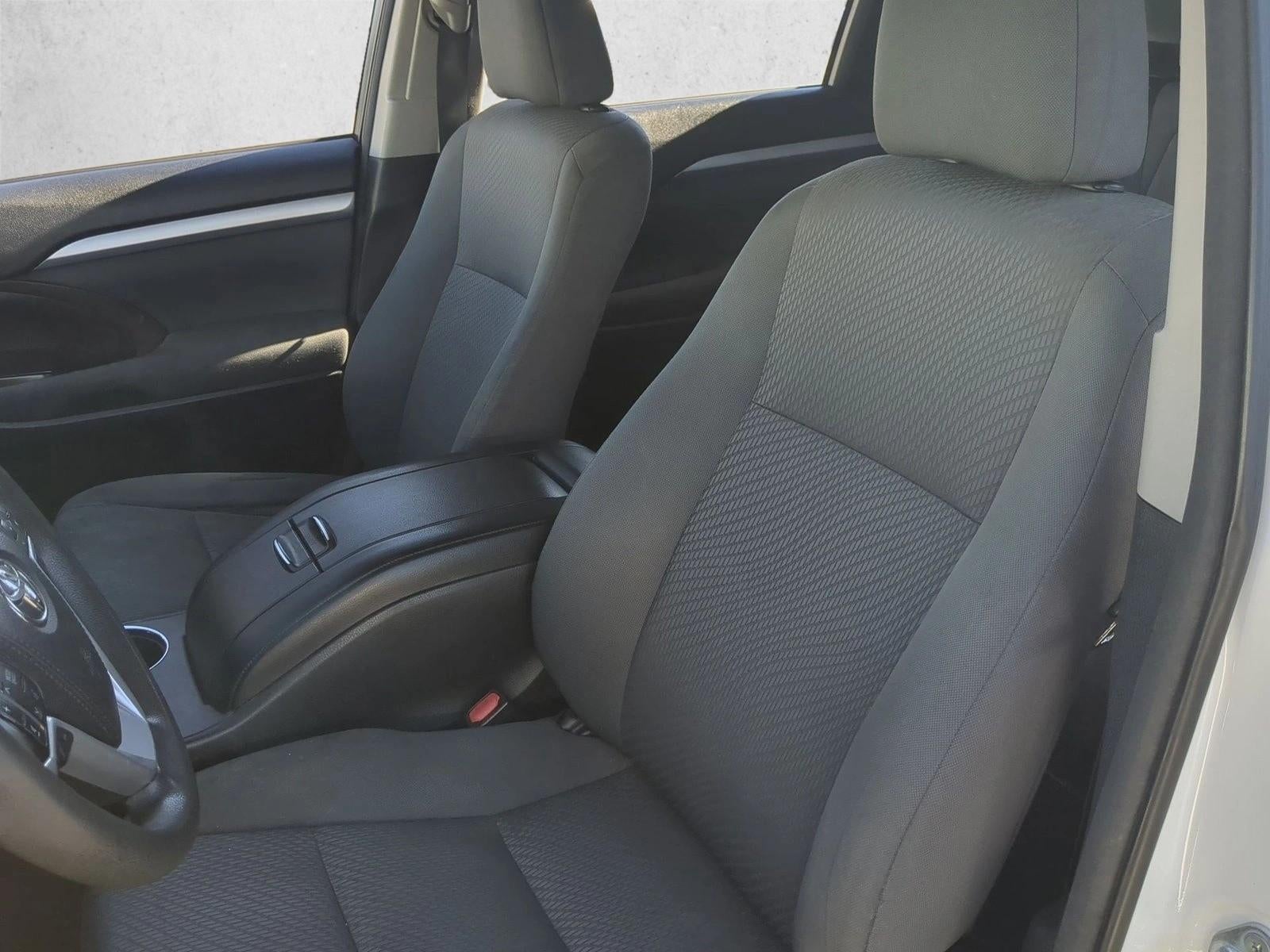 2018 Toyota Highlander LE