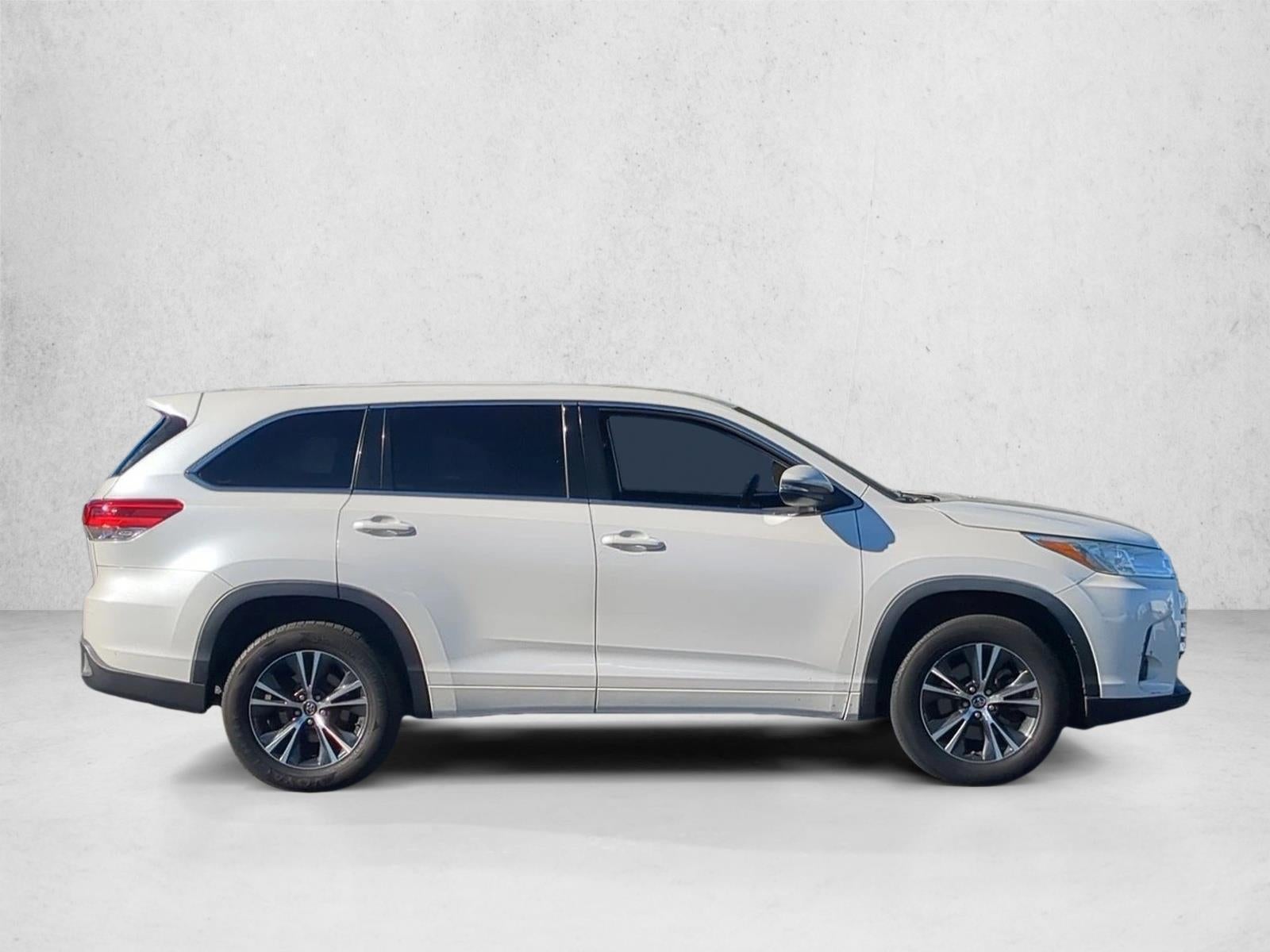2018 Toyota Highlander LE