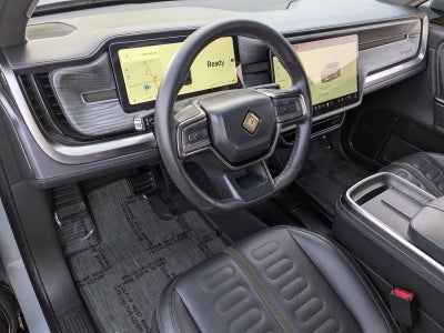 2026 RIVIAN R1S Base