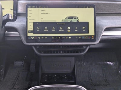 2026 RIVIAN R1S Base