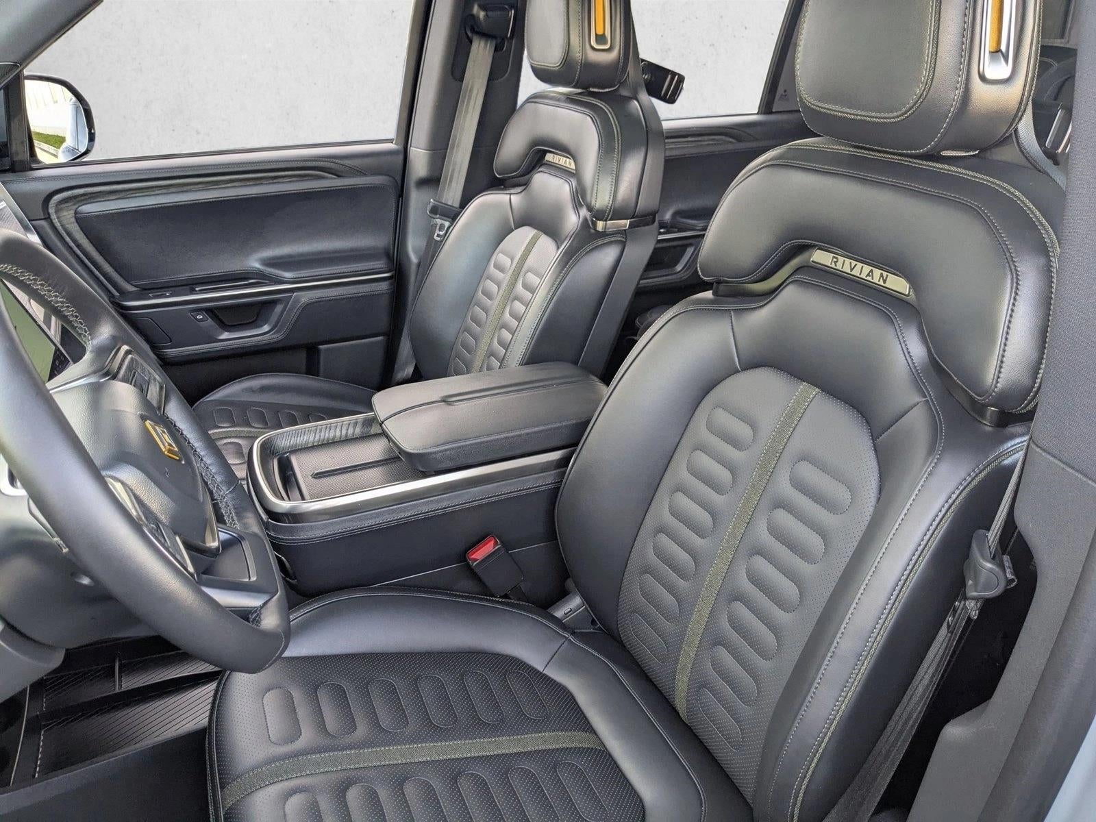2026 RIVIAN R1S Base