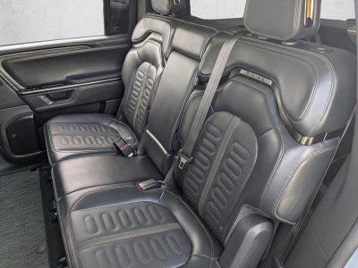 2026 RIVIAN R1S Base