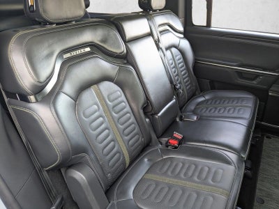 2026 RIVIAN R1S Base