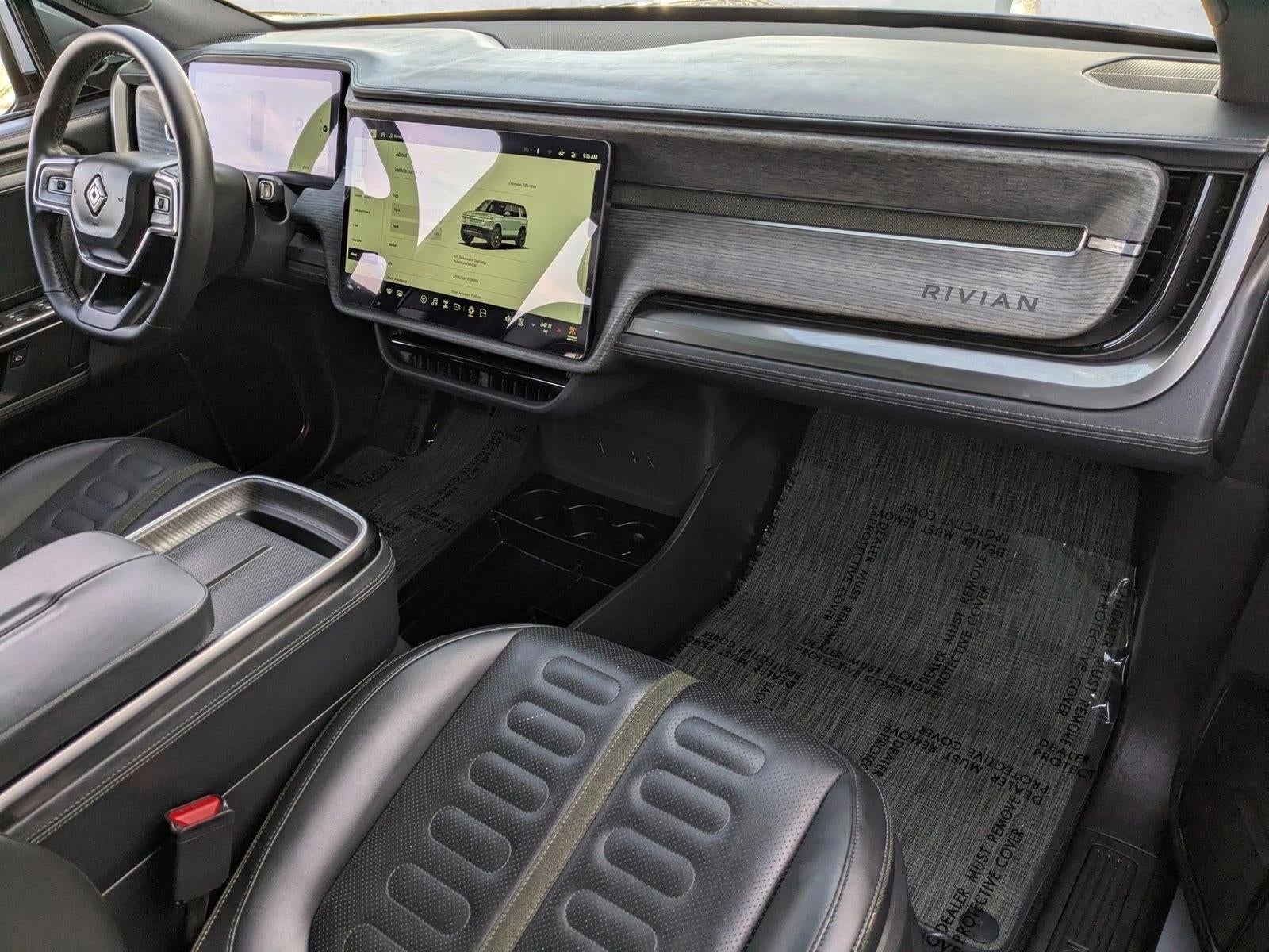 2026 RIVIAN R1S Base