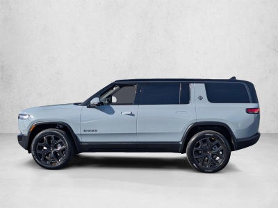 2026 RIVIAN R1S Base