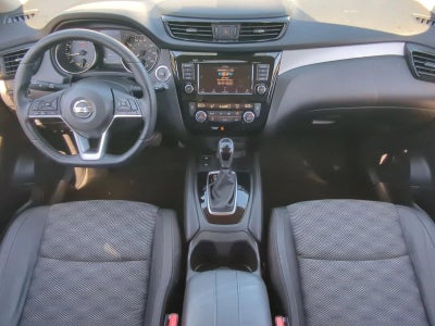 2020 Nissan Rogue Sport SV