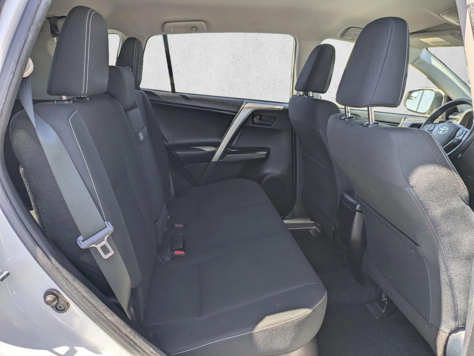 2018 Toyota RAV4 Hybrid LE
