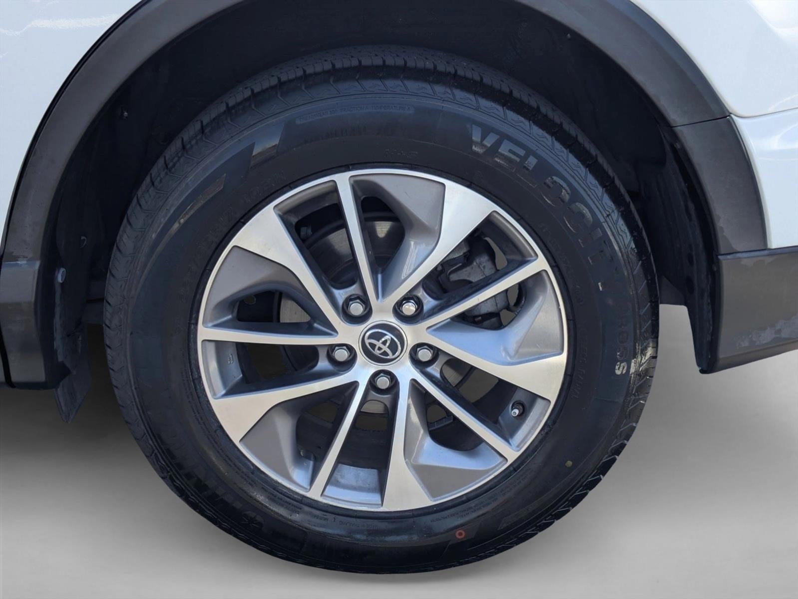 2018 Toyota RAV4 Hybrid LE