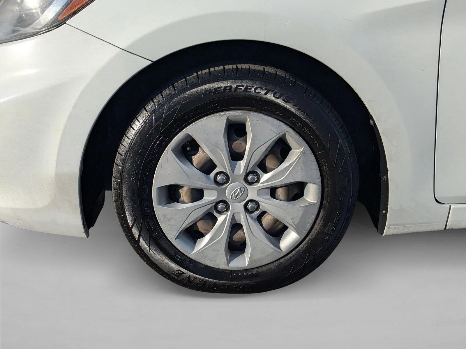 2016 Hyundai Accent SE