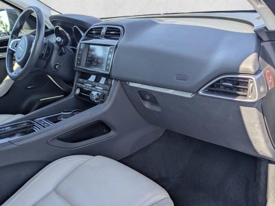 2018 Jaguar F-PACE 25t Prestige