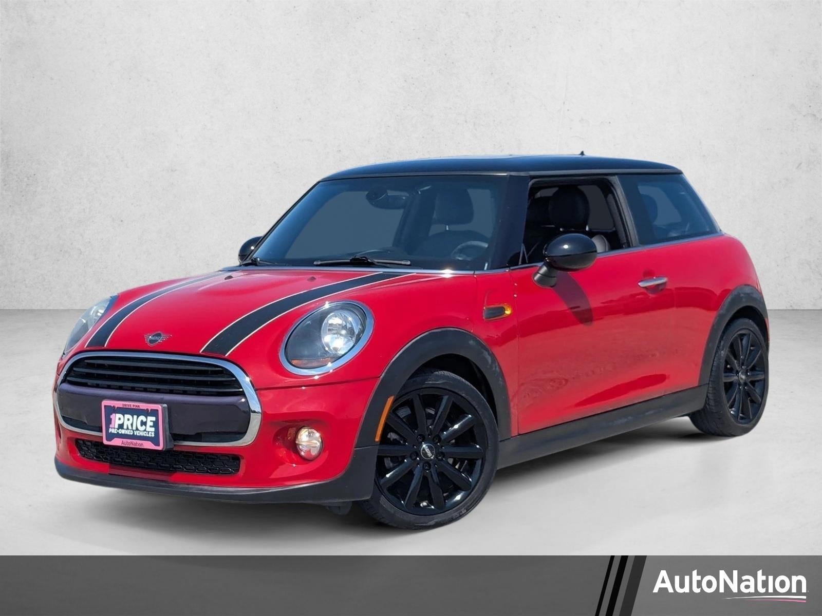 2019 MINI Hardtop Oxford Edition's photo
