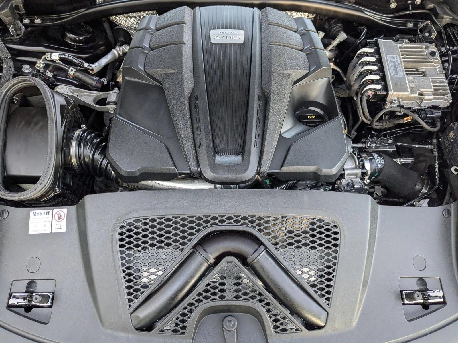 2024 Porsche Macan S