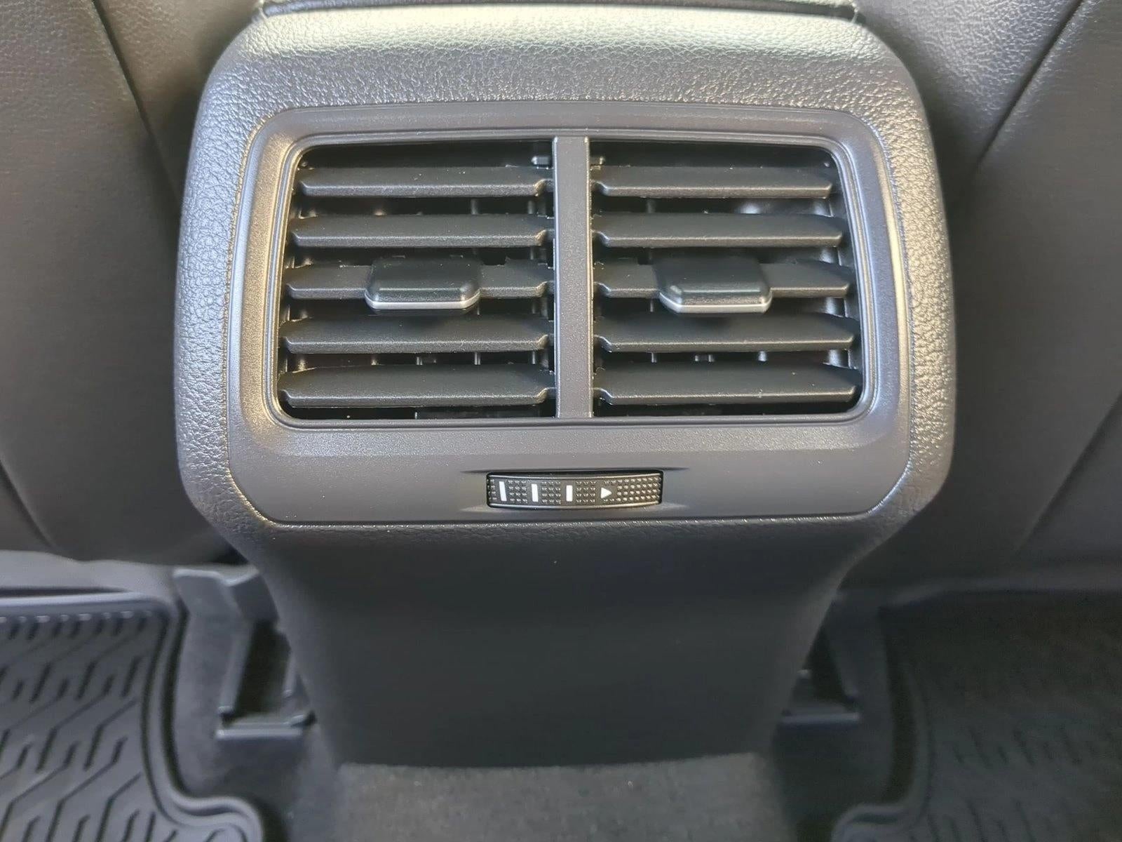 2018 Volkswagen Golf R Base