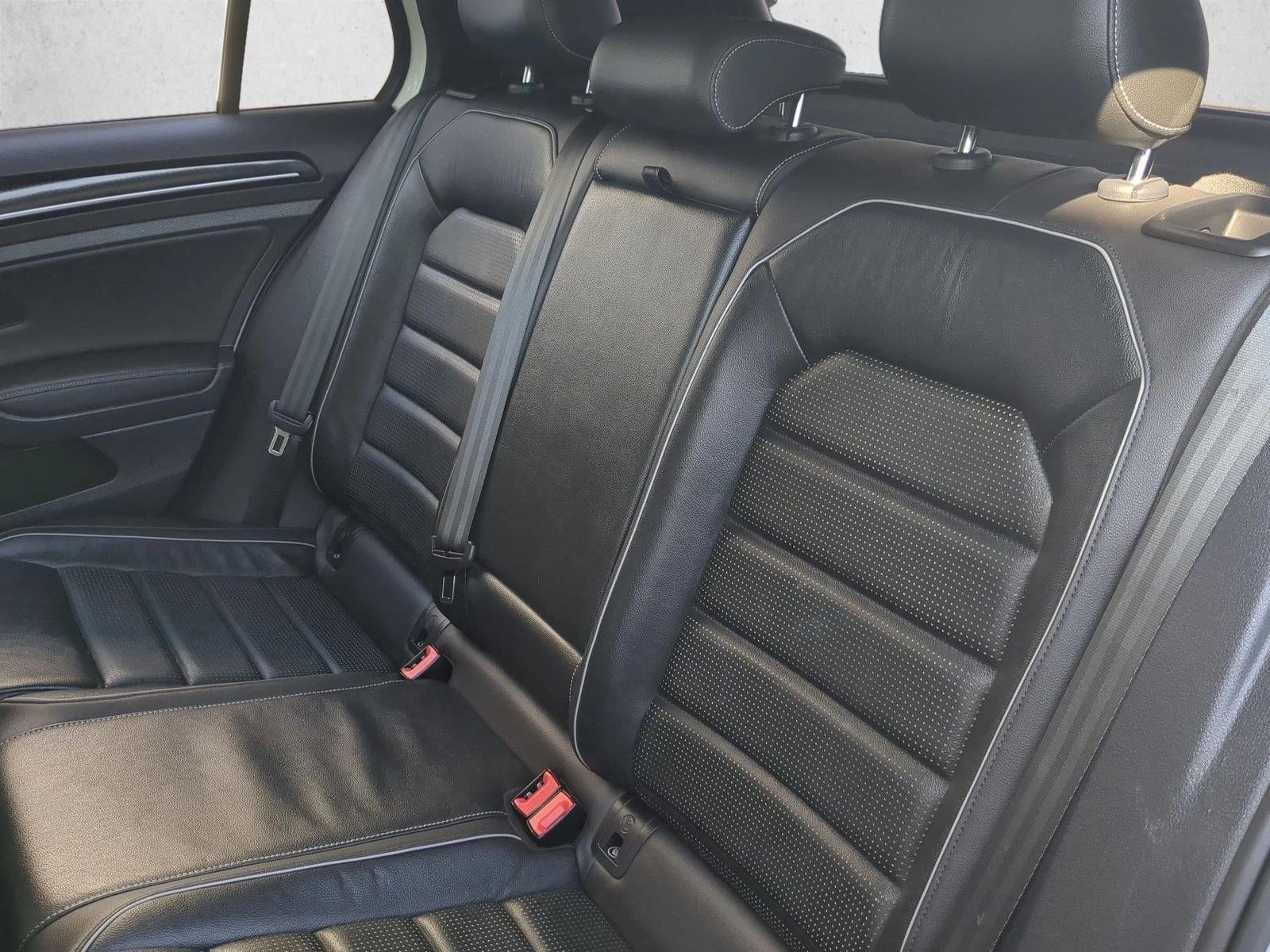 2018 Volkswagen Golf R Base