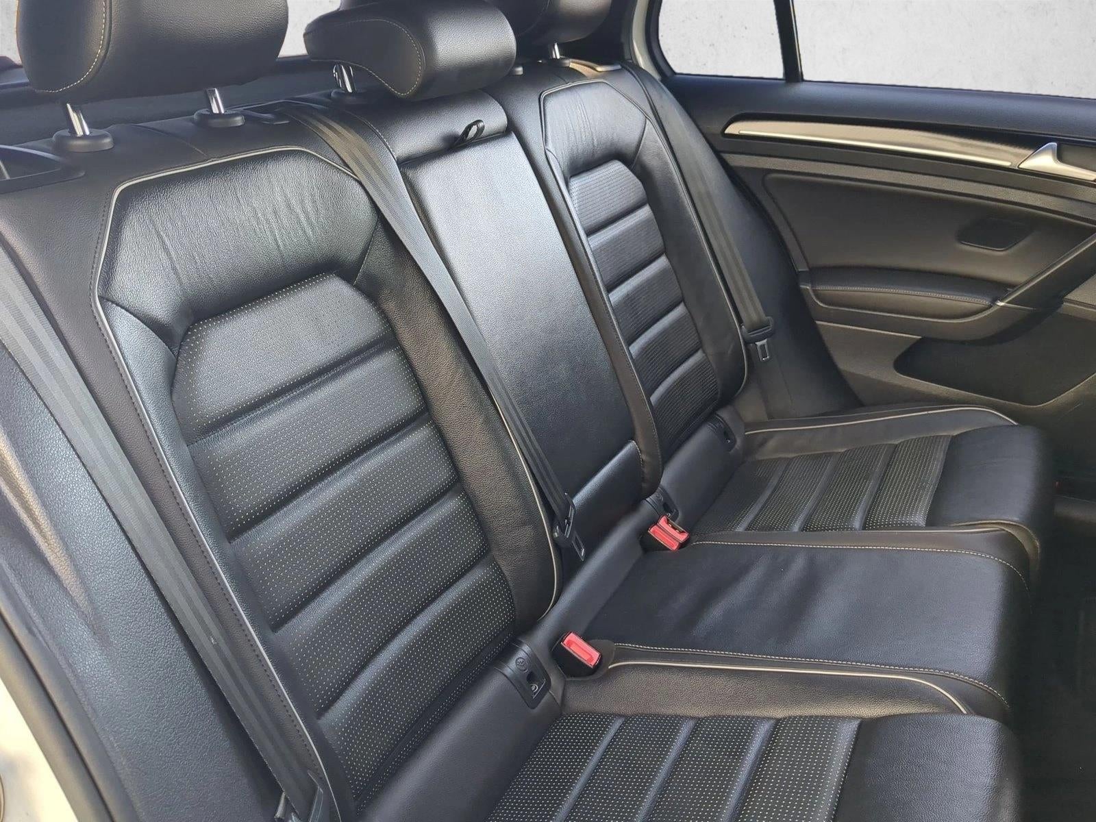 2018 Volkswagen Golf R Base