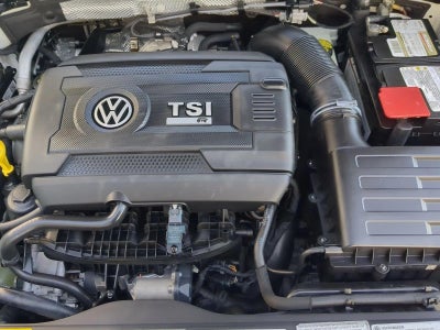 2018 Volkswagen Golf R Base