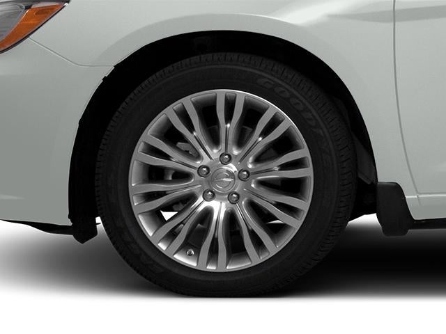 2014 Chrysler 200 4dr Sdn Limited