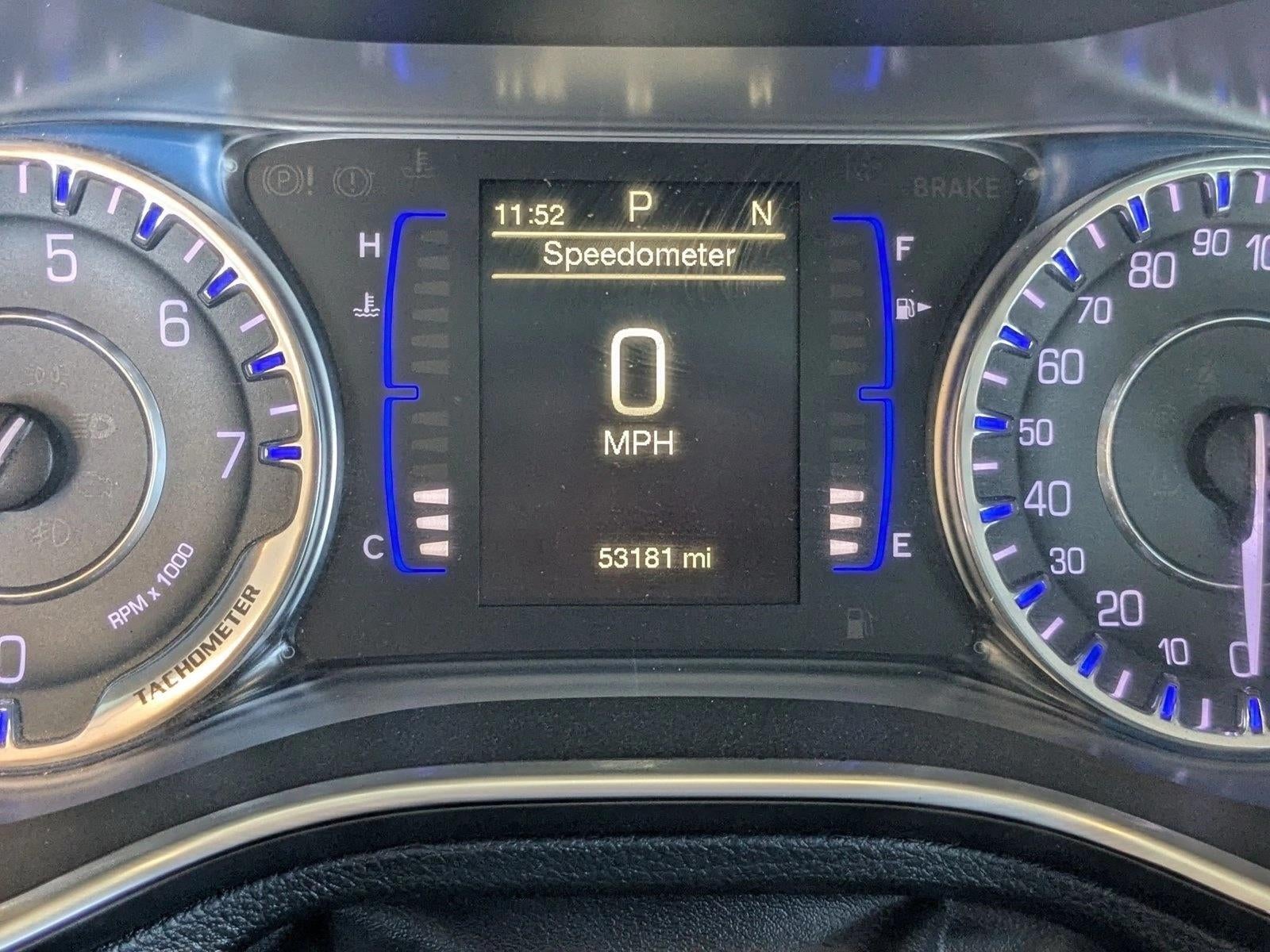 2016 Chrysler 200 4dr Sdn Limited FWD