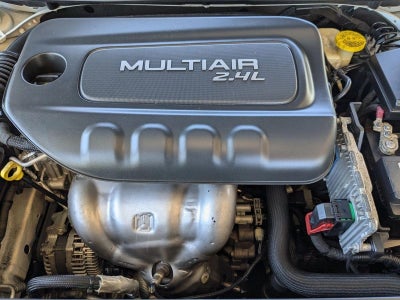 2016 Chrysler 200 4dr Sdn Limited FWD